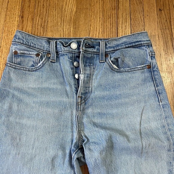 Levi's Premium Patch 25 Wedgie Straight Button Fly Denim Jeans Mom Meas 26x27 - Picture 2 of 11